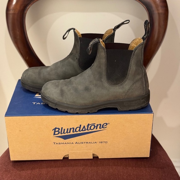 Blundstone (Rustic Black - Size 5.5 Australia / 8.5 US) - Picture 1 of 5